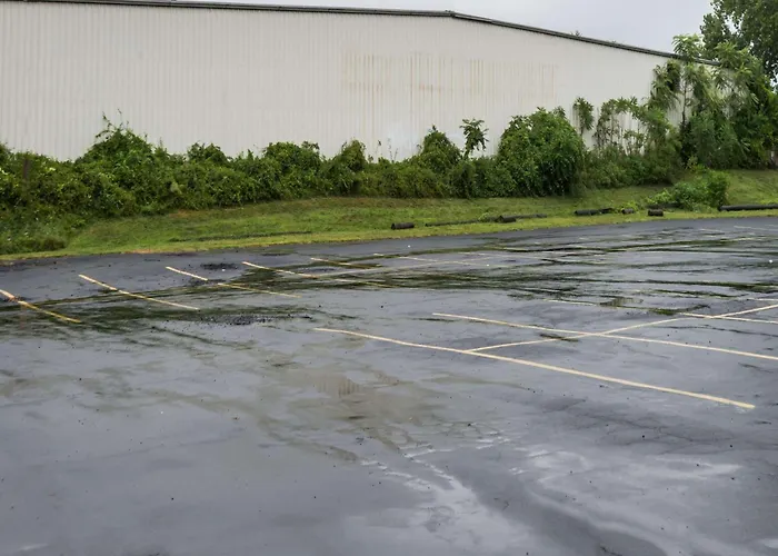 Family Hotel: Super 8 By Wyndham Hartford